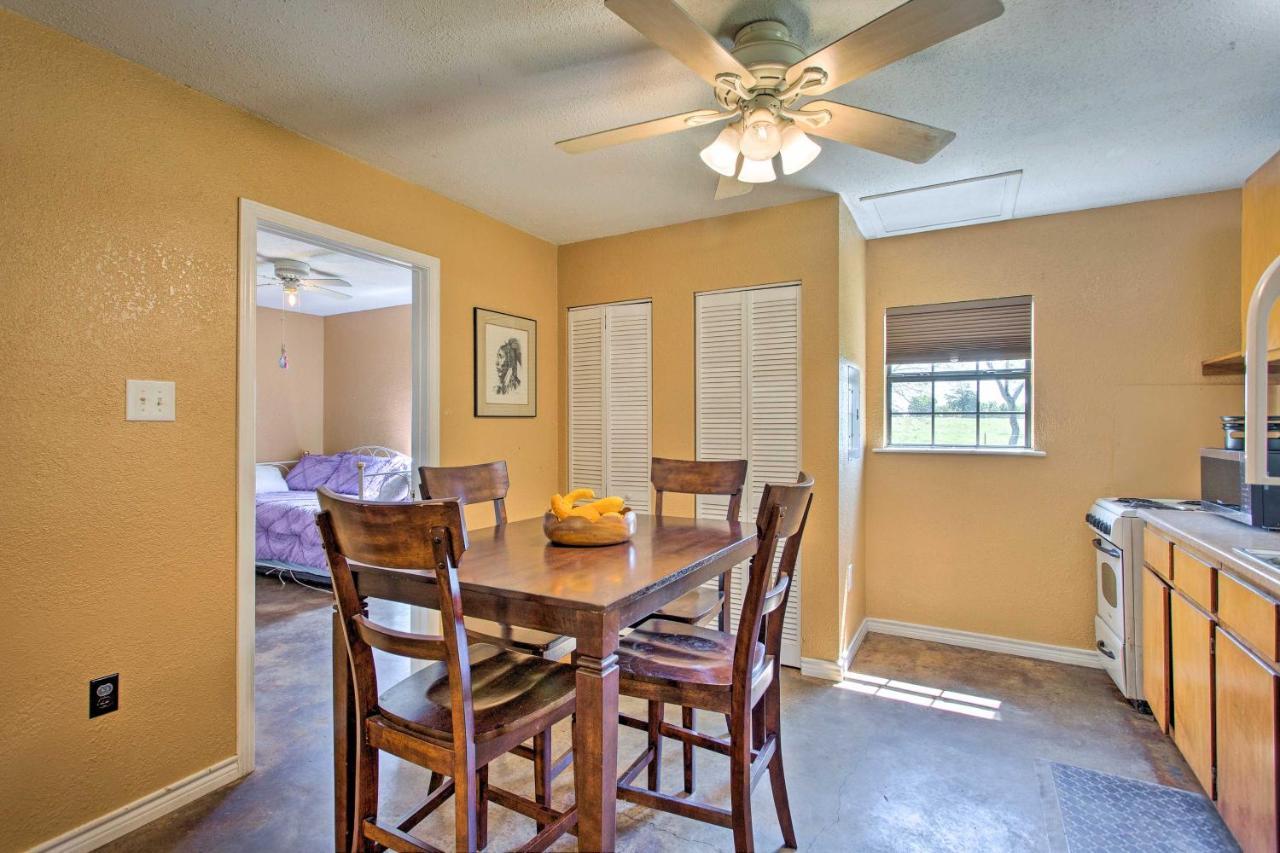 Texas Cabin On 130 Acres Walk To Lake Ray Roberts Collinsville Bagian luar foto