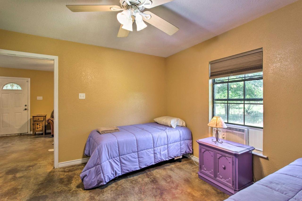 Texas Cabin On 130 Acres Walk To Lake Ray Roberts Collinsville Bagian luar foto