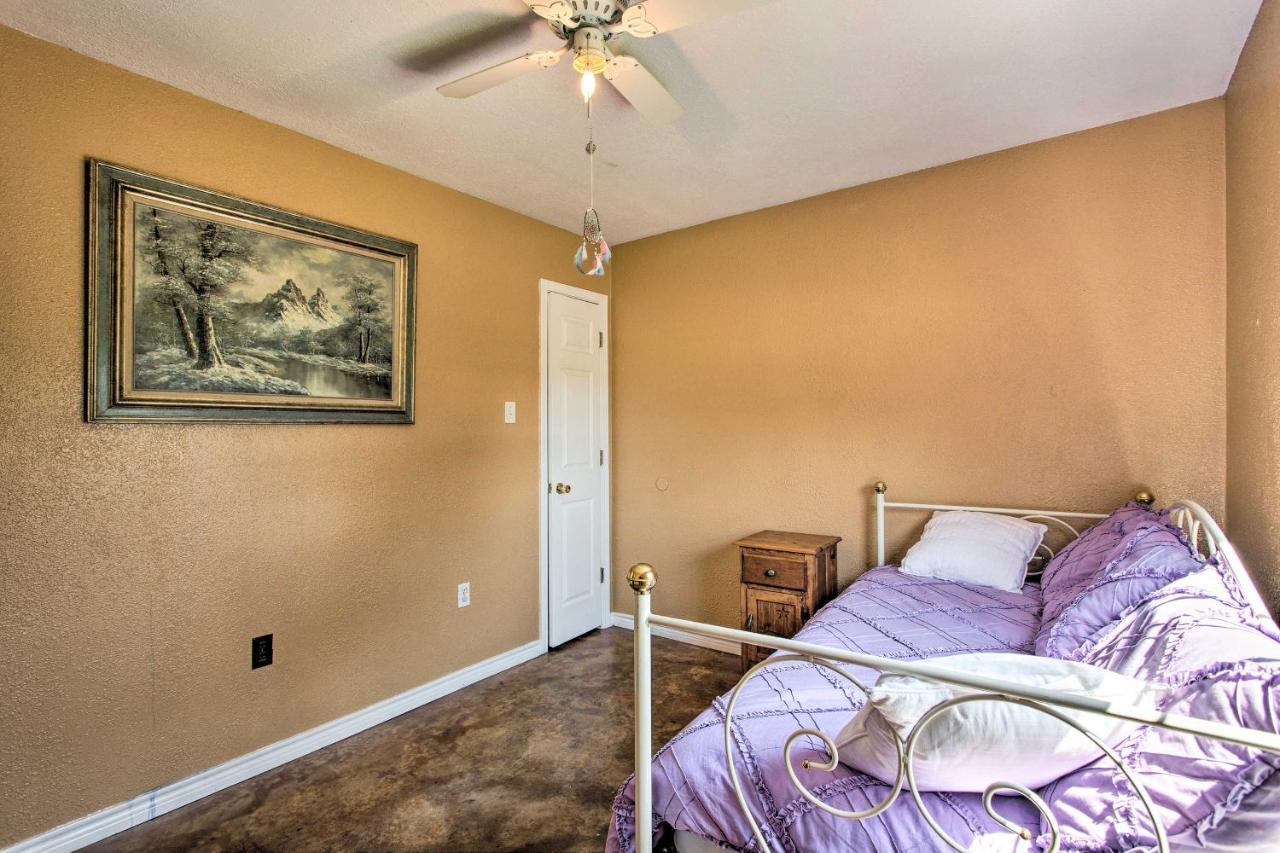 Texas Cabin On 130 Acres Walk To Lake Ray Roberts Collinsville Bagian luar foto