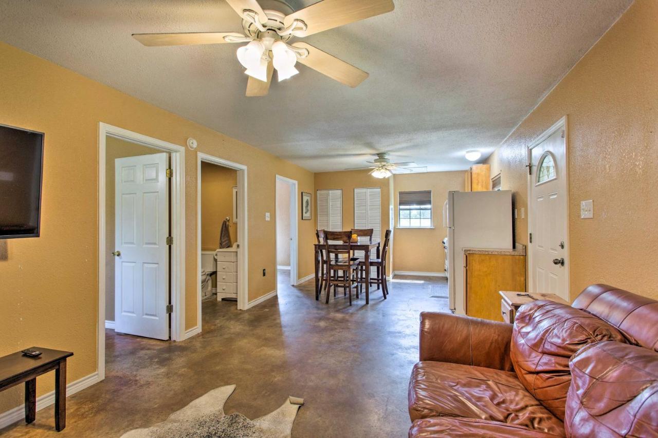 Texas Cabin On 130 Acres Walk To Lake Ray Roberts Collinsville Bagian luar foto