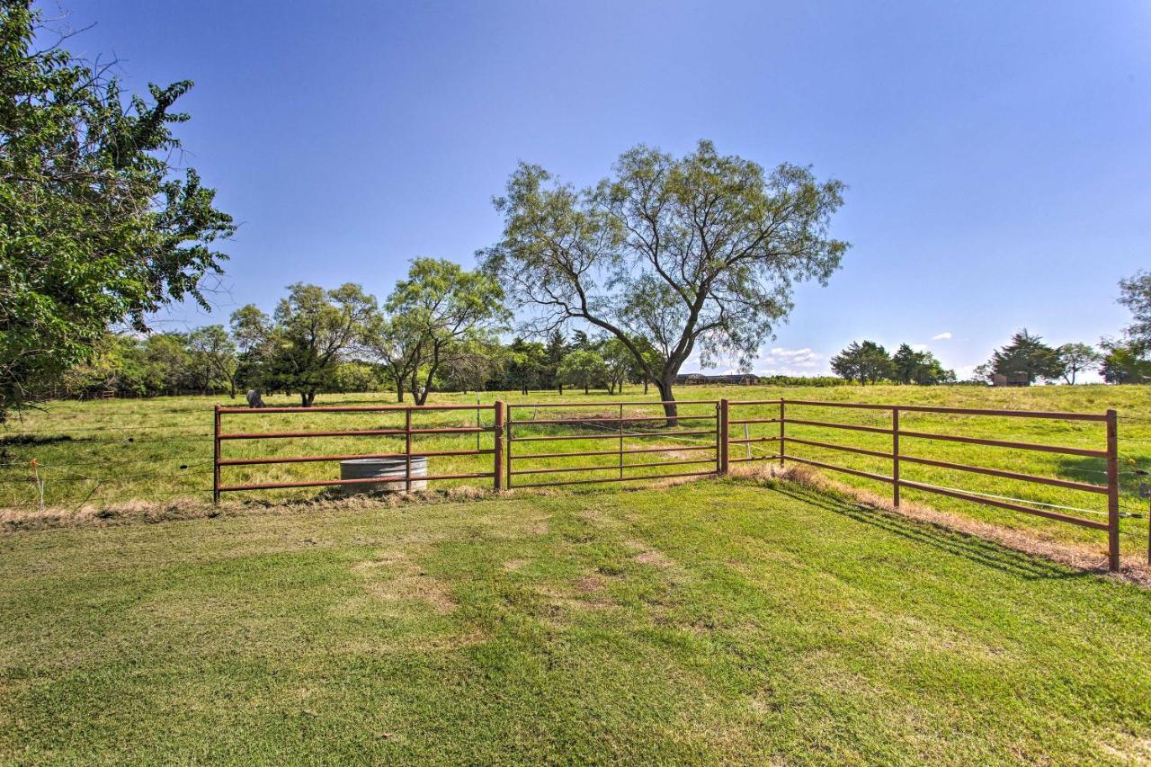 Texas Cabin On 130 Acres Walk To Lake Ray Roberts Collinsville Bagian luar foto